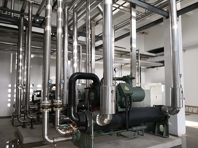 化工行業(yè)冷水機(jī)組