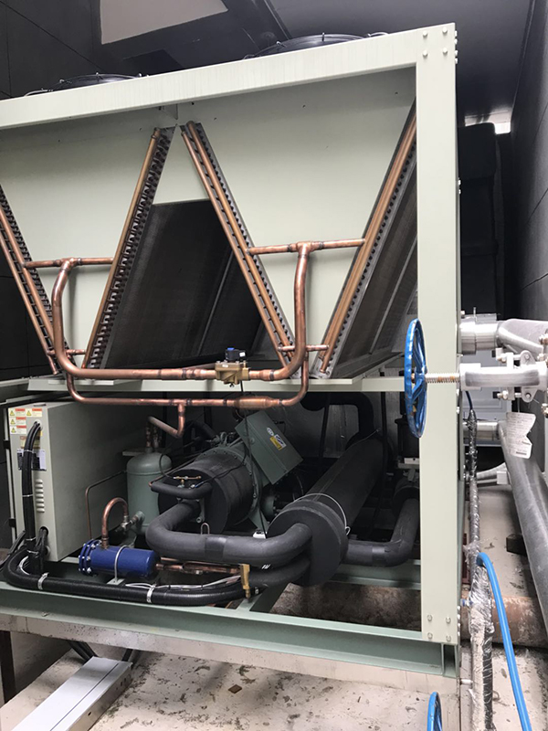 風冷螺桿式冷水機組