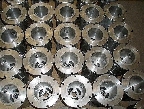 眾成鋁業(yè)為何選擇恒星世季的螺桿式冷水機(jī)組呢？